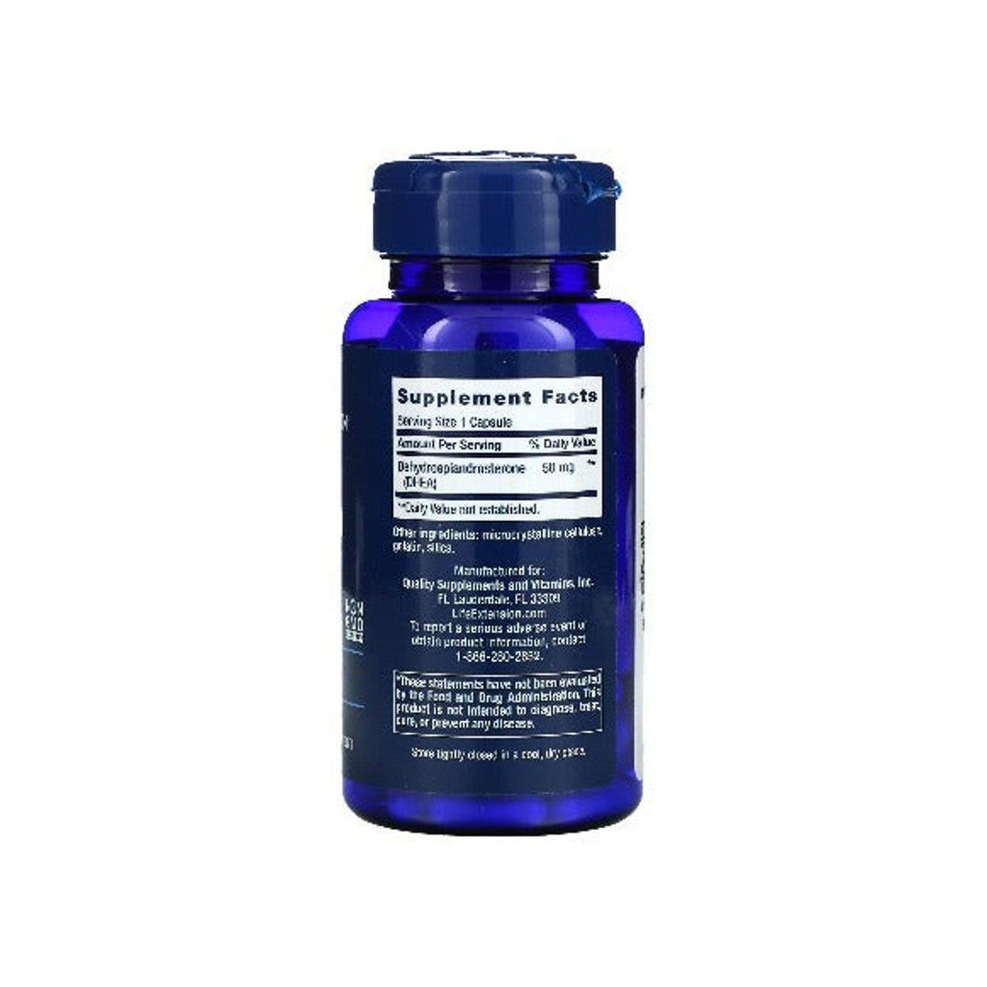O verso de um frasco azul do suplemento DHEA 50 mg 60 cápsulas da Life Extension.
