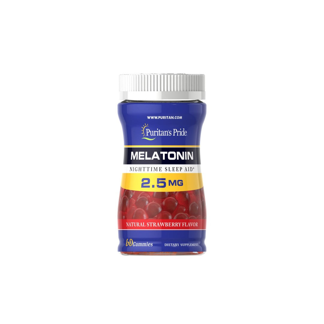 Um frasco de Melatonin 2,5 mg 60 Gummies Strawberry Flavor da Puritan's Pride sobre um fundo branco.