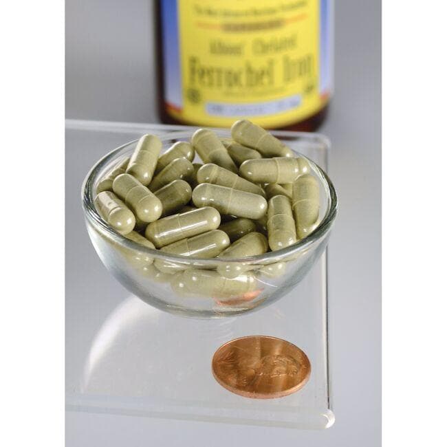 Uma tigela de legumes com Swanson Ferrochel Iron - 18 mg 180 capsules Albion Chelated ao lado.