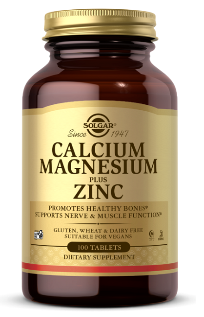 Um frasco de 100 comprimidos de Solgar Calcium Magnesium Plus Zinc, um suplemento alimentar.